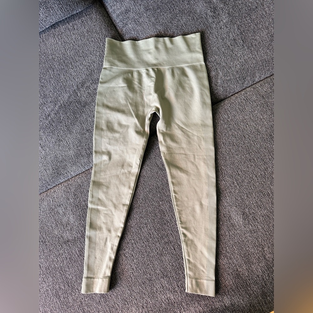 SET Active leggings